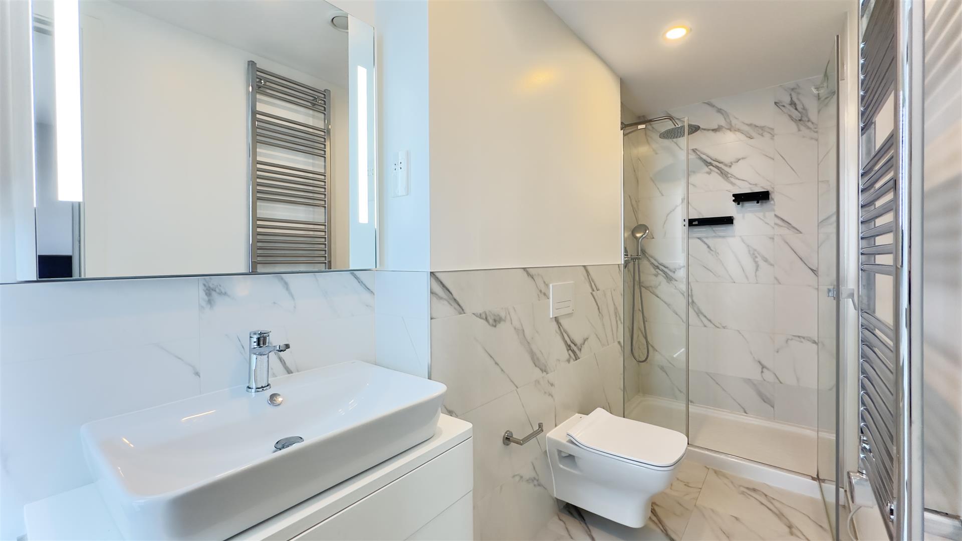 Image of Apartment - 3 Bedrooms - 2 Bathrooms for Sale in Forbes-Gibraltar, Image 4